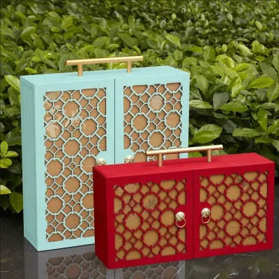 custom Hand-held box Perforated gift box